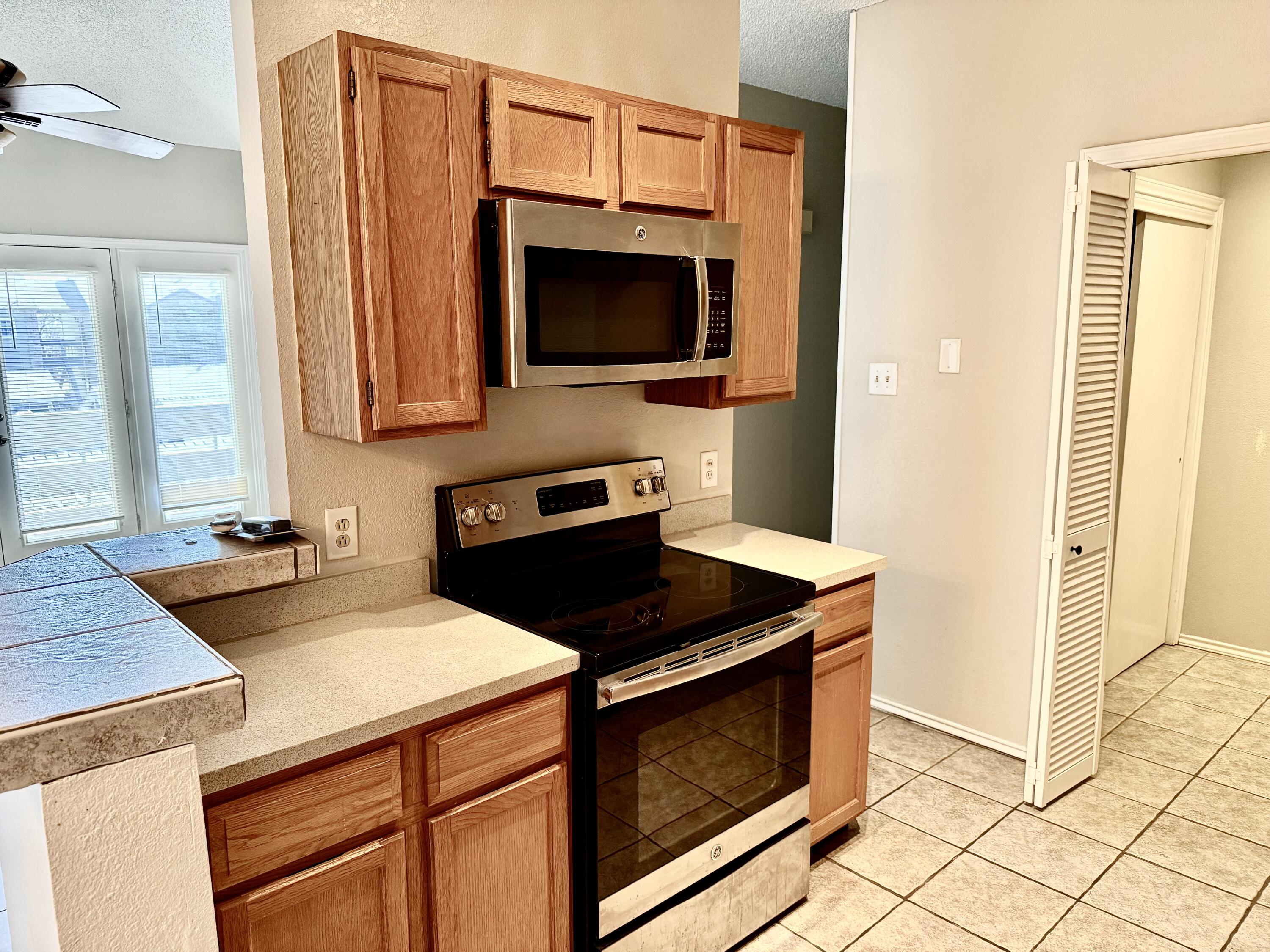 5102 80th Street, Unit 213 Lubbock, TX 79424 - Photo 8 of 28 IMG_0925