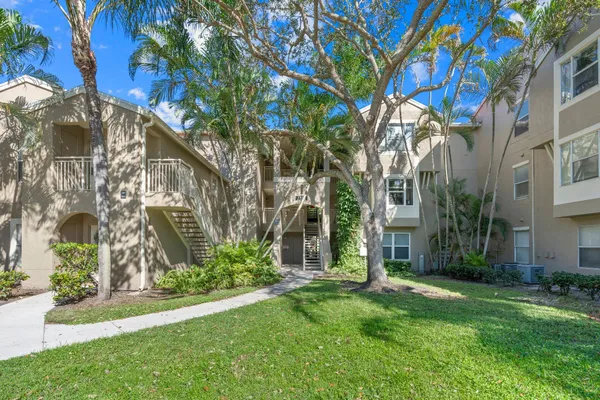 $215,000 | 1885 Palm Cove Boulevard, Unit 10304, Delray Beach, FL 33445