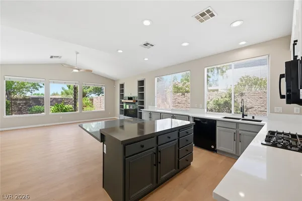 $3,295 | 2245 Tedesca Drive, Henderson, NV 89052
