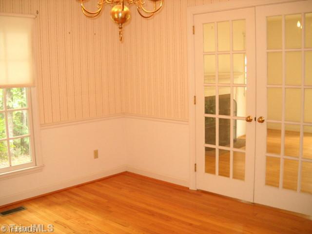401 Old Farm Road Thomasville, NC 27360 - Photo 14 of 15 Dining Room.