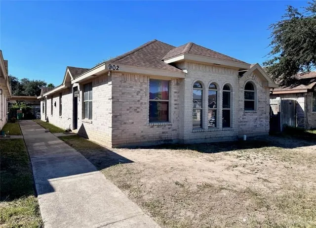 $900 | 902 South Palm Drive, Unit 4, Pharr, TX 78577