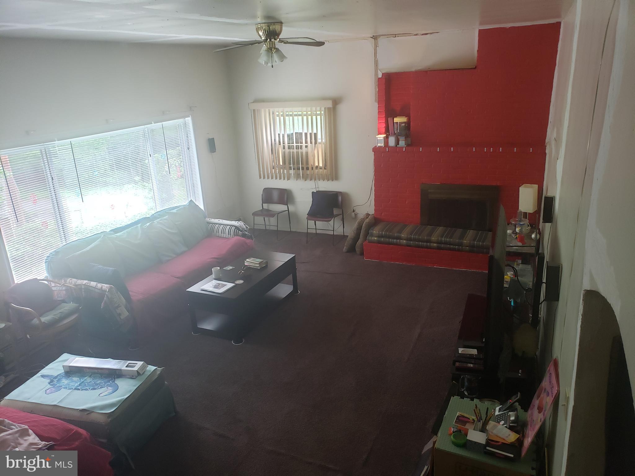 921 Ridge Road Southeast Washington, DC 20019 - Photo 2 of 10 Gallery Image 2