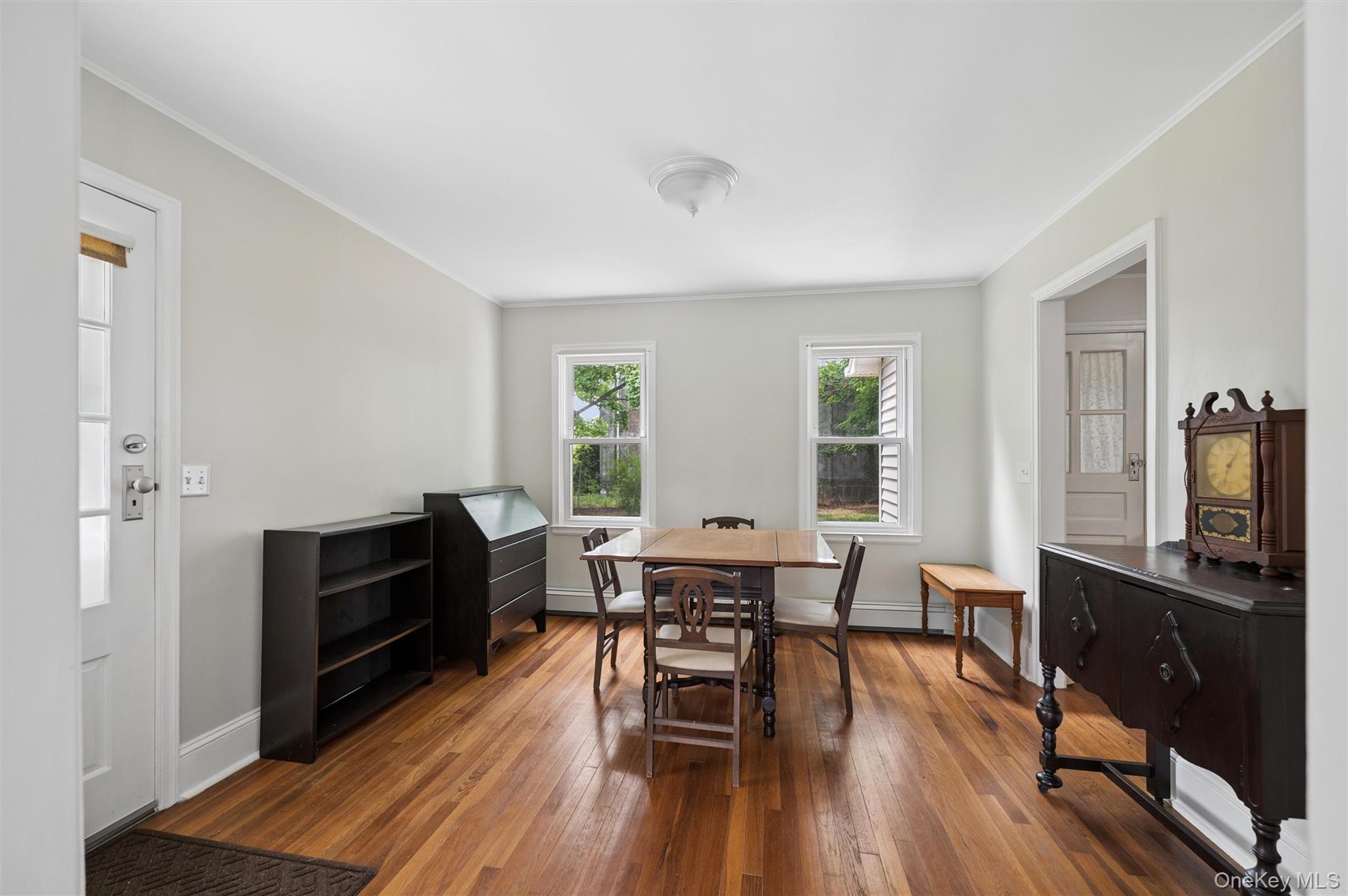 170 Barnes Road Moriches, NY 11955 - Photo 4 of 23 Gallery Image 4