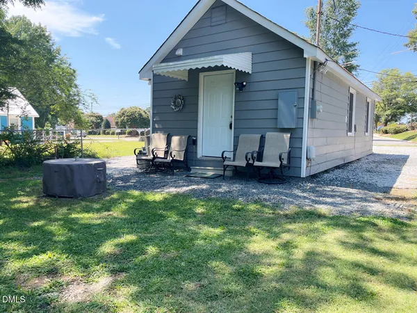 $202,000 | 902 East Main Street, Clayton, NC 27520