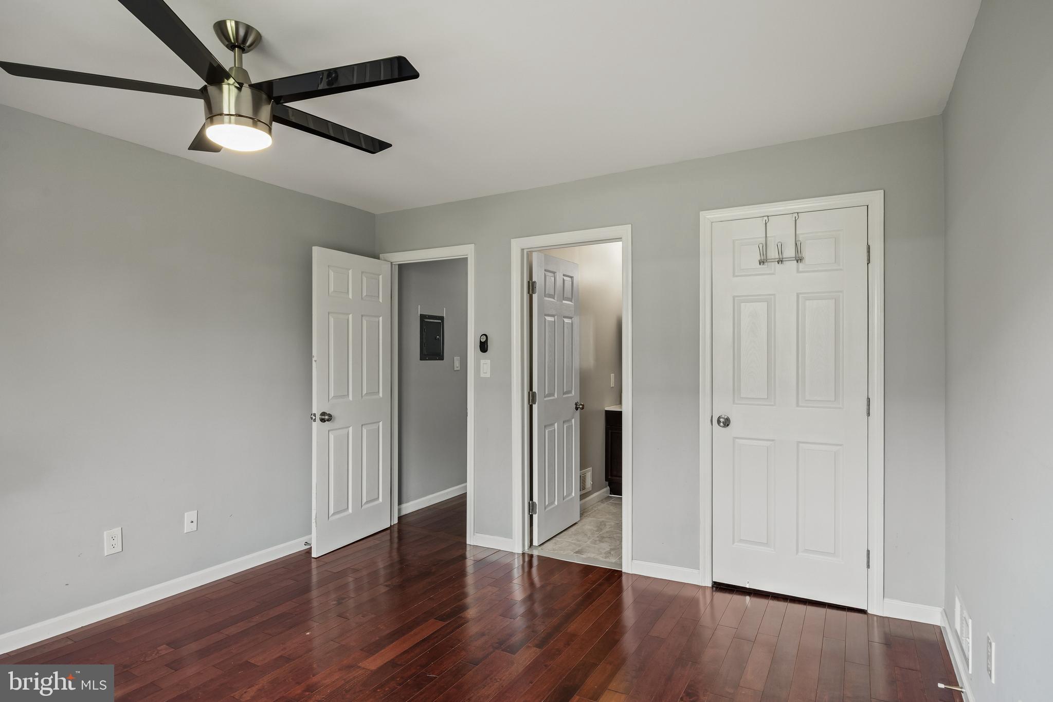 103 Sandstone Court Lumberton, NJ 08048 - Photo 15 of 25 a view of a livingroom with wooden floor