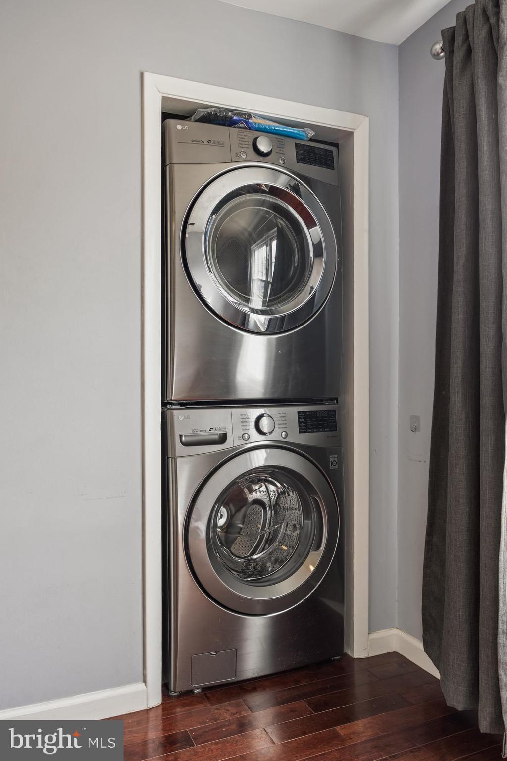 103 Sandstone Court Lumberton, NJ 08048 - Photo 21 of 25 a view of washer and dryer in a utility room