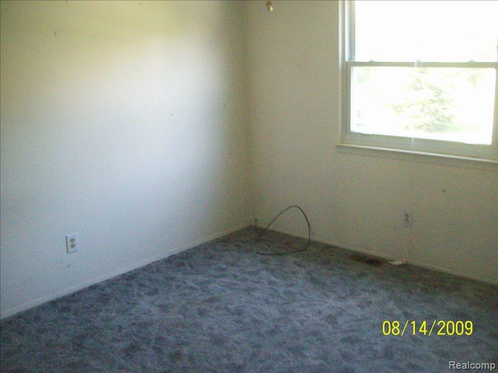 1908 Capac Road Allenton, MI 48002 - Photo 14 of 18 capac 1908 055