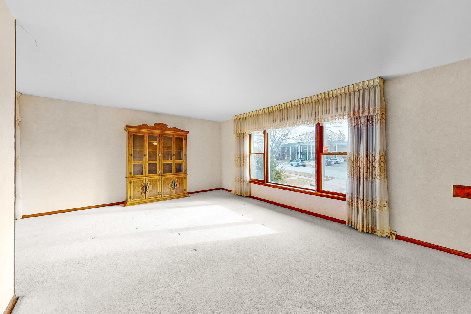 14 West Ridge Road Villa Park, IL 60181 - Photo 3 of 34 Gallery Image 3