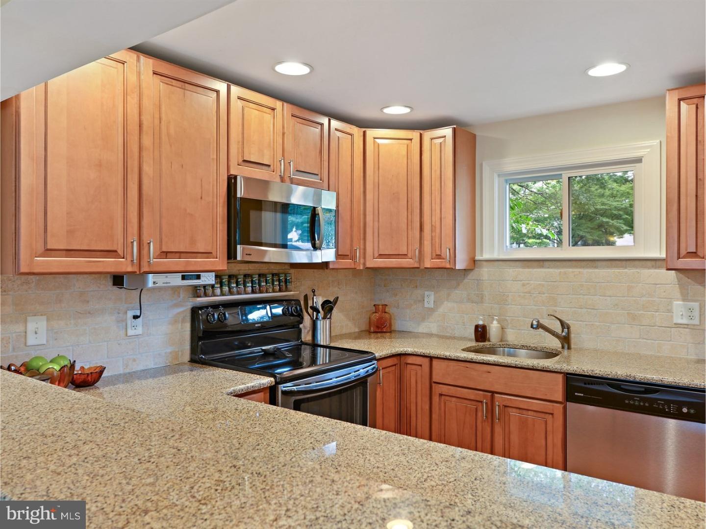 55 Rampart East Media, PA 19063 - Photo 7 of 25 Kitchen