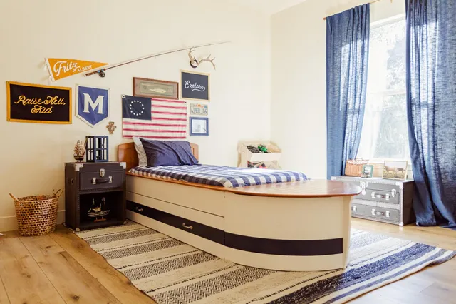 a bathroom with a sink