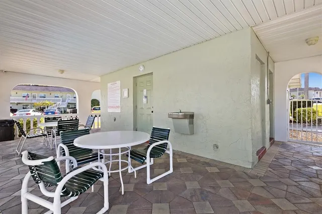 $118,000 | 1250 South Pinellas Avenue, Unit 804, Tarpon Springs, FL 34689