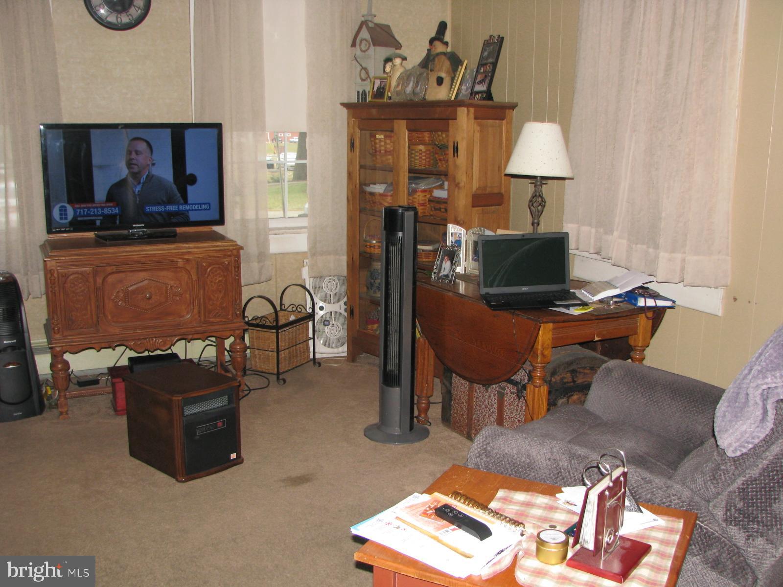 801 Cornwall Road Lebanon, PA 17042 - Photo 31 of 58 LIVING ROOM