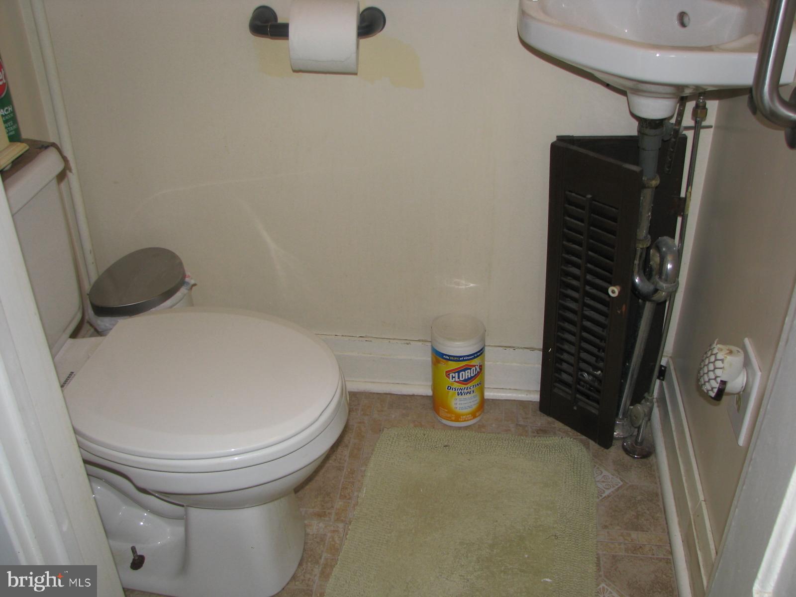 801 Cornwall Road Lebanon, PA 17042 - Photo 33 of 58 HALF BATH