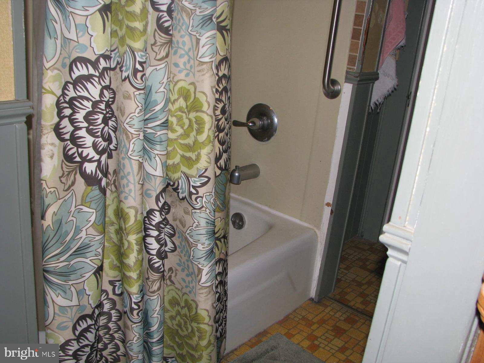 801 Cornwall Road Lebanon, PA 17042 - Photo 34 of 58 FULL BATH