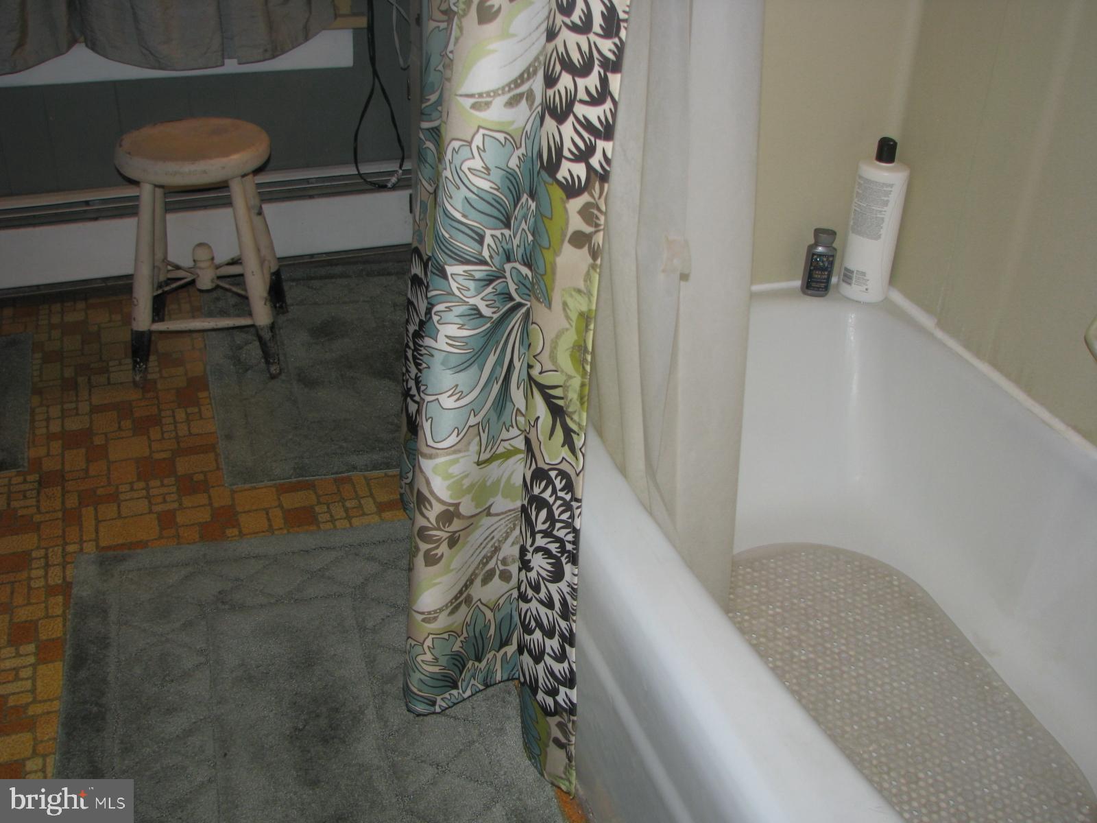 801 Cornwall Road Lebanon, PA 17042 - Photo 35 of 58 FULL BATH