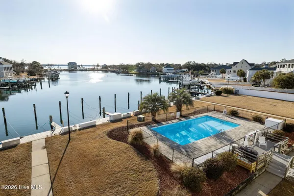 $405,000 | 118 Lake Avenue, Unit 303, Morehead City, NC 28557