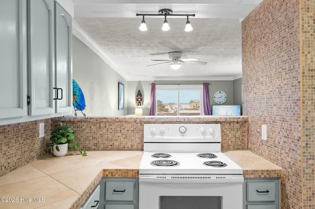 $420,000 | 118 Lake Avenue, Unit 303, Morehead City, NC 28557