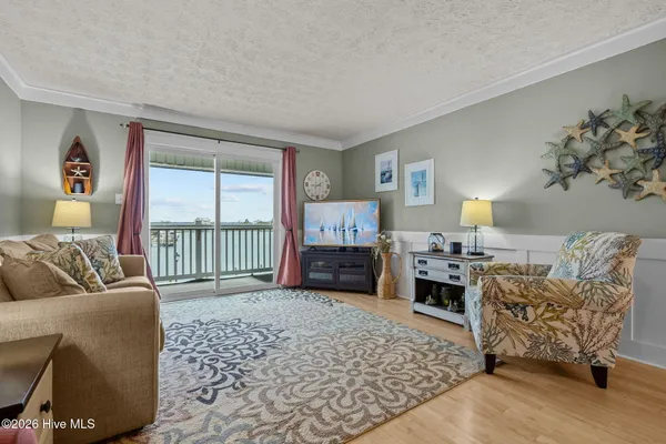 $405,000 | 118 Lake Avenue, Unit 303, Morehead City, NC 28557