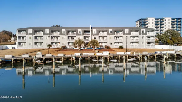 $405,000 | 118 Lake Avenue, Unit 303, Morehead City, NC 28557