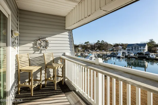 $420,000 | 118 Lake Avenue, Unit 303, Morehead City, NC 28557