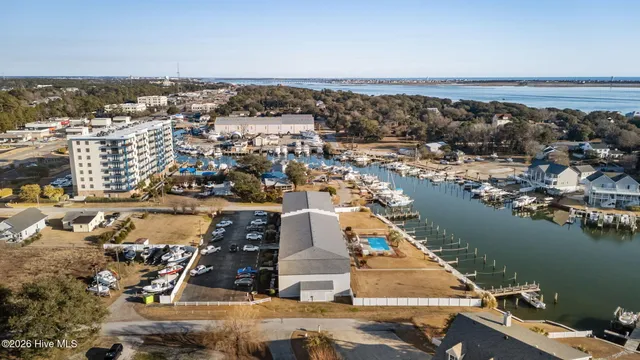 $420,000 | 118 Lake Avenue, Unit 303, Morehead City, NC 28557