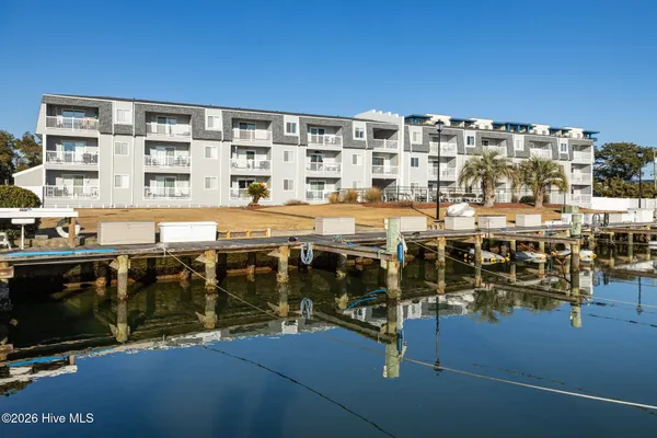 $405,000 | 118 Lake Avenue, Unit 303, Morehead City, NC 28557