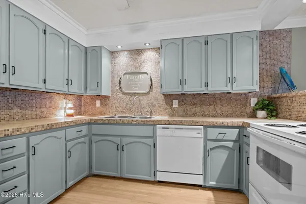 $405,000 | 118 Lake Avenue, Unit 303, Morehead City, NC 28557