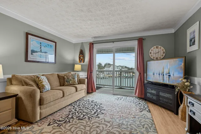 $420,000 | 118 Lake Avenue, Unit 303, Morehead City, NC 28557