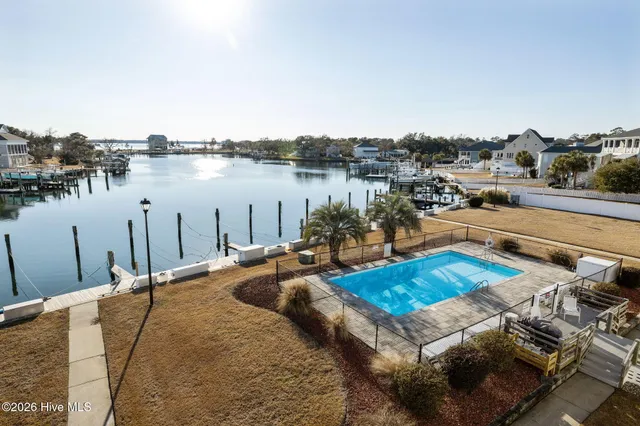 $420,000 | 118 Lake Avenue, Unit 303, Morehead City, NC 28557