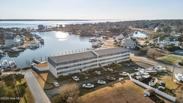 $420,000 | 118 Lake Avenue, Unit 303, Morehead City, NC 28557