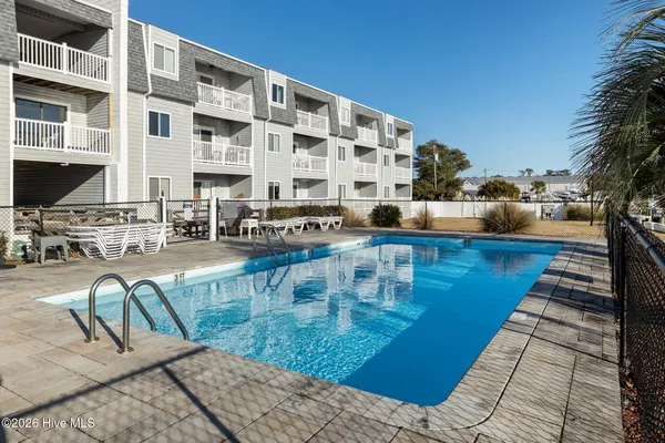 $405,000 | 118 Lake Avenue, Unit 303, Morehead City, NC 28557