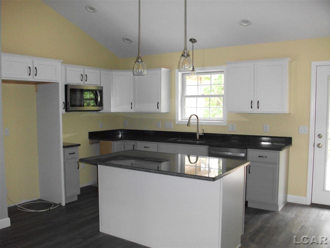 1615 Rivers Edge Court, Unit 14B Adrian, MI 49221 - Photo 6 of 18 Gallery Image 6