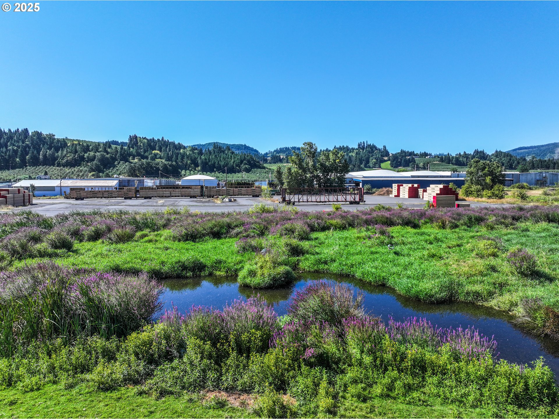 3257 Lingren Road Hood River, OR 97031 - Photo 14 of 24 Gallery Image 14