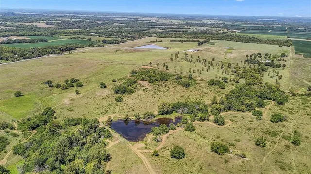 $1,250,000 | 23436 Guthrie Road, Linwood, KS 66052