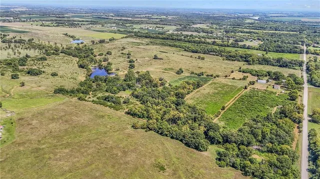 $1,250,000 | 23436 Guthrie Road, Linwood, KS 66052