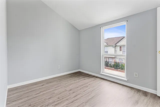 $1,400 | 8657 Village Of Fondren, Unit 8657, Houston, TX 77071