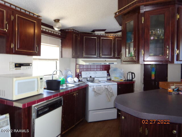 5503 Laurent Road New Iberia, LA 70560 - Photo 5 of 13 DSC00043