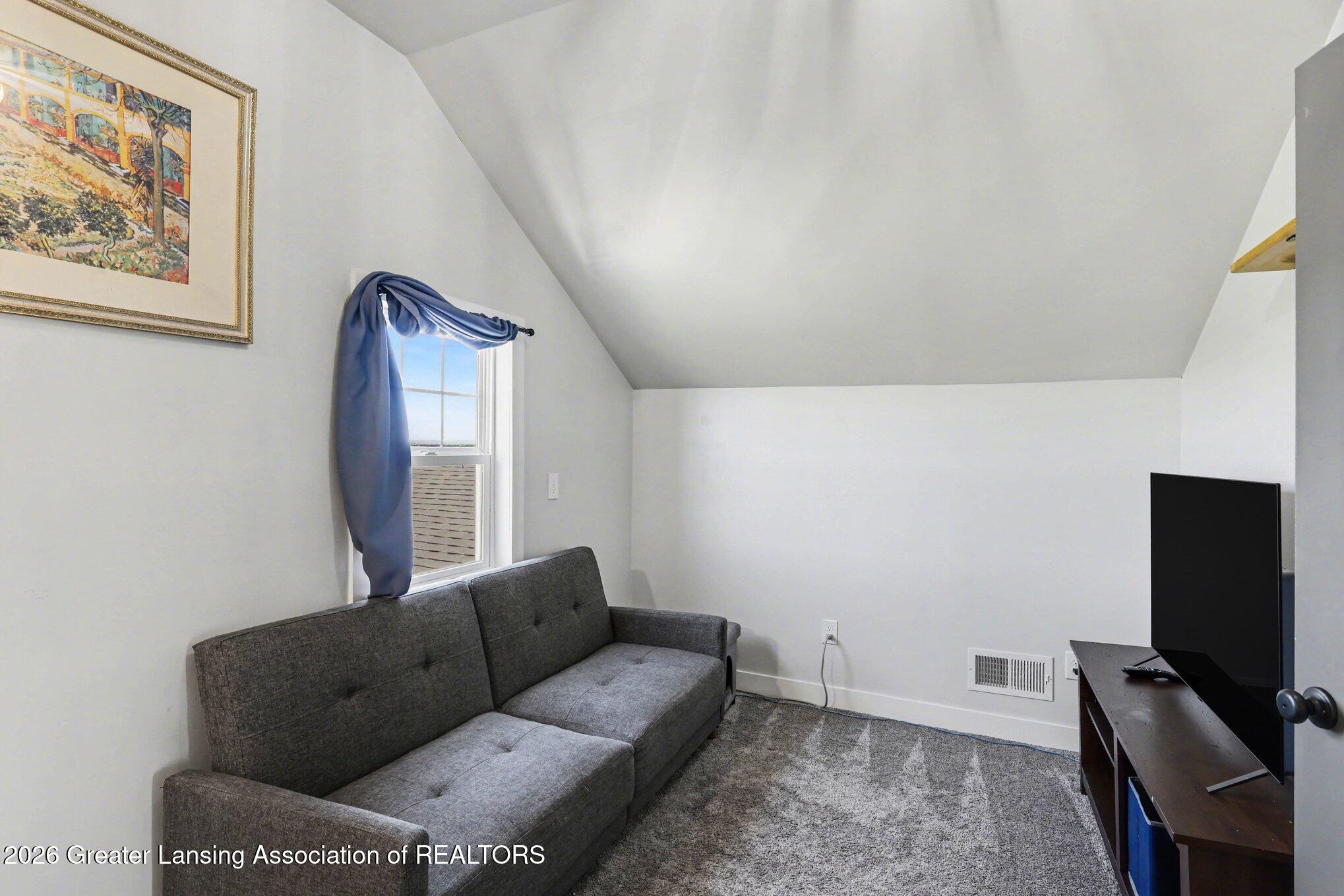2808 North Lowell Road St. Johns, MI 48879 - Photo 25 of 29 020_file_2138