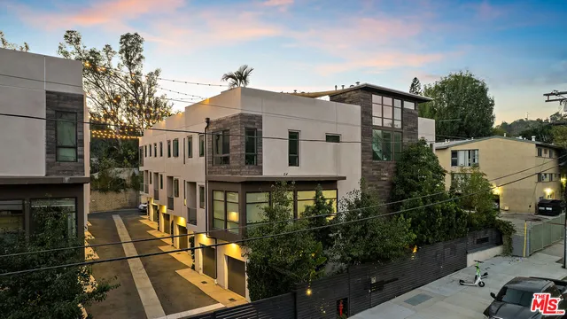 $1,297,000 | 2111 North Cahuenga Boulevard, Unit 1, Los Angeles, CA 90068