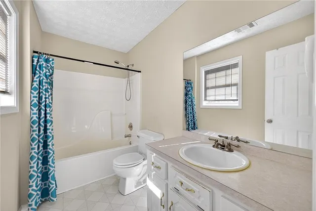 $450,000 | 204 Queensbury Court, Acworth, GA 30102