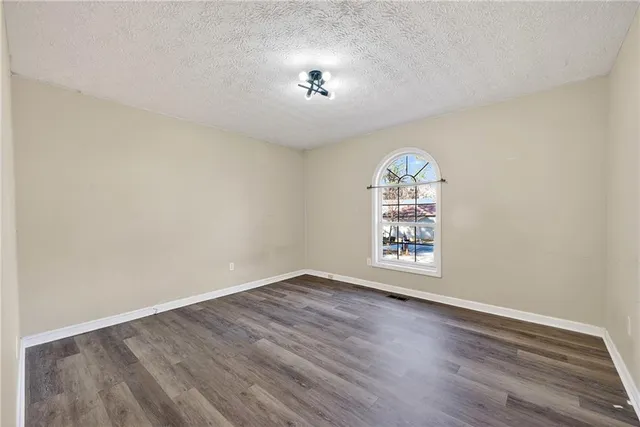 $450,000 | 204 Queensbury Court, Acworth, GA 30102