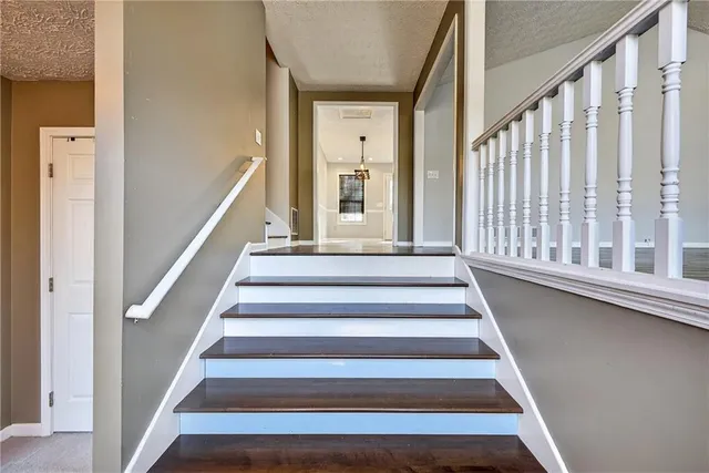 $450,000 | 204 Queensbury Court, Acworth, GA 30102