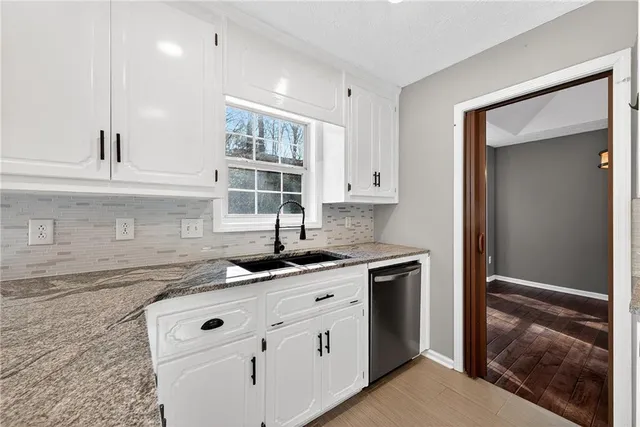 $450,000 | 204 Queensbury Court, Acworth, GA 30102