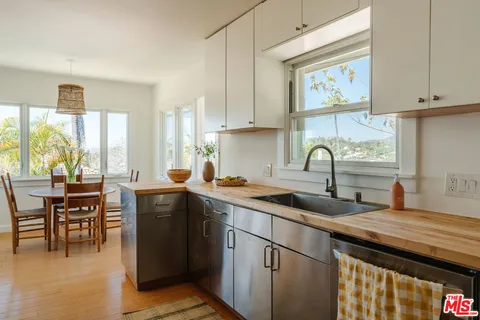 $1,295,000 | 6225 Saylin Lane, Los Angeles, CA 90042