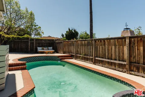 $1,295,000 | 6225 Saylin Lane, Los Angeles, CA 90042