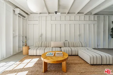 $1,295,000 | 6225 Saylin Lane, Los Angeles, CA 90042