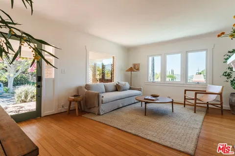 $1,295,000 | 6225 Saylin Lane, Los Angeles, CA 90042