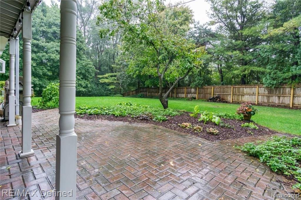 1645 Yale Court Rochester Hills, MI 48309 - Photo 35 of 38