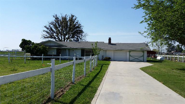 2871 North Del Rey Avenue Sanger, CA 93657 - Photo 2 of 9 Gallery Image 2