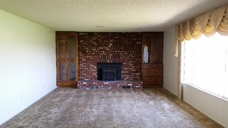 2871 North Del Rey Avenue Sanger, CA 93657 - Photo 4 of 9 Gallery Image 4